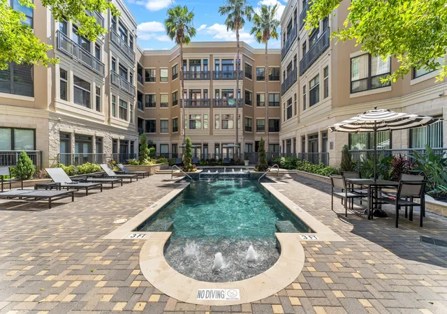 Photo 2 of Condo for sale at 1901 Post Oak Blvd #4507, Houston, TX 77056 | MLS# 9248561 | Listing updated on 2026-10-05