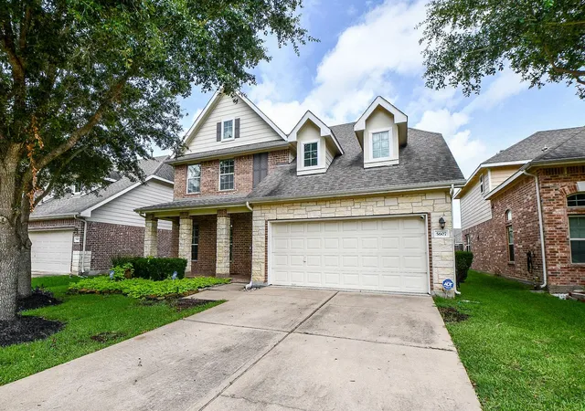 Photo 2 of Single family home for sale at 5607 Gemstone Park Rd, Richmond, TX 77407 | MLS# 14298283 | Listing updated on 2026-09-17
