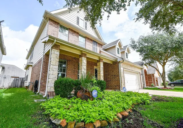 Photo 3 of Single family home for sale at 5607 Gemstone Park Rd, Richmond, TX 77407 | MLS# 14298283 | Listing updated on 2026-09-17