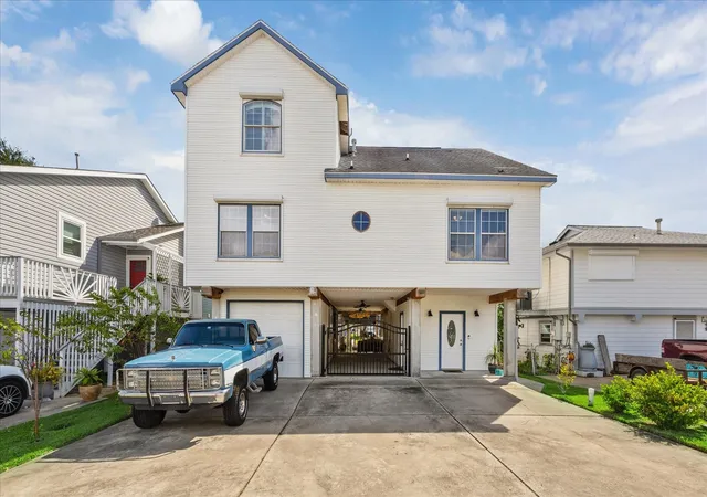 1st image of 33 N Flamingo St, La Marque, TX 77568 | MLS# 54430530