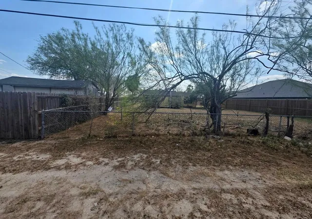 Homes for sale in Elsa, TX | 319 E Ricky Crossland Ave, Elsa, TX 78543 | MLS# 44738381