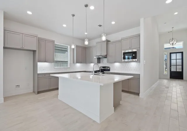 Photo 2 of Single family home for sale at 415 Rugged Rock Ln, New Caney, TX 77357 | MLS# 74673413 | Listing updated on 2026-09-19