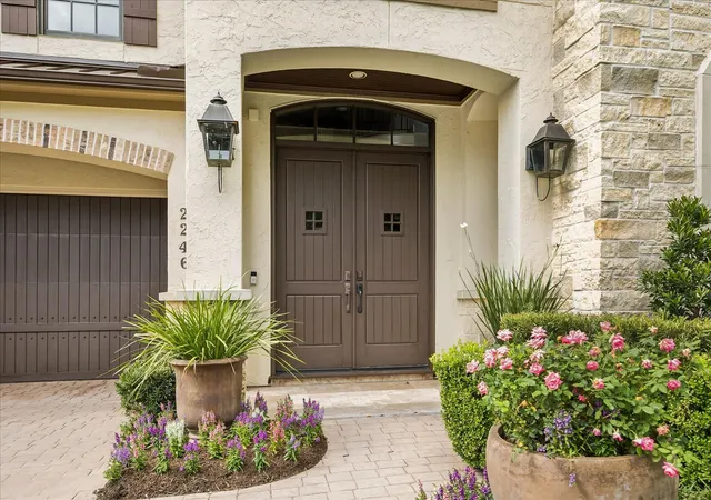 2nd image of 2246 Branard St, Houston, TX 77098 | MLS# 3728652