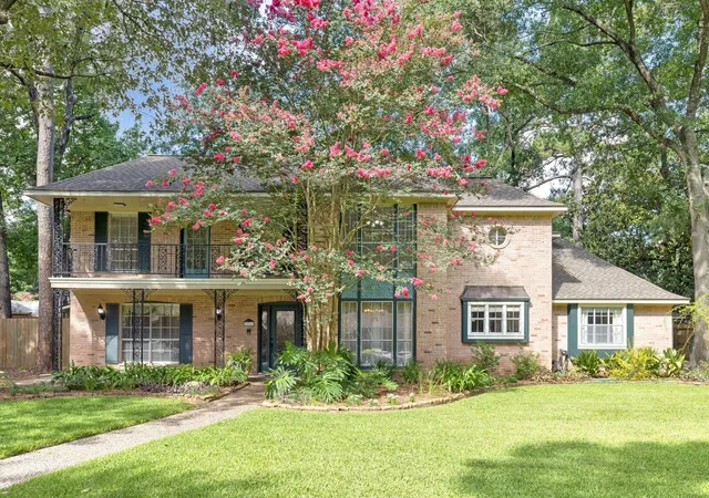 Photo 1 of Single family home for sale at 13711 Crickett Holw Dr, Houston, TX 77069 | MLS# 68745542 | Listing updated on 2026-09-21