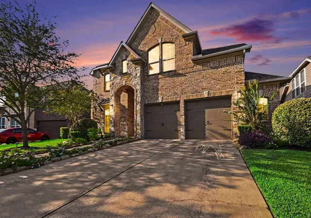 Photo 1 of Single family home for sale at 9711 Iberia Way, Missouri City, TX 77459 | MLS# 76350072 | Listing updated on 2026-10-06