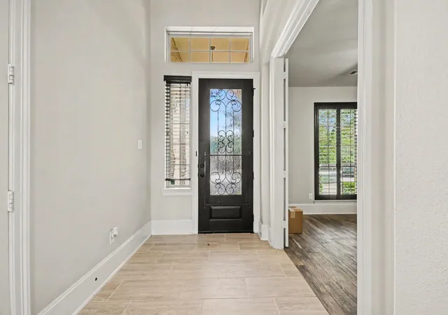 Photo 4 of Single family home for sale at 9711 Iberia Way, Missouri City, TX 77459 | MLS# 76350072 | Listing updated on 2026-10-07