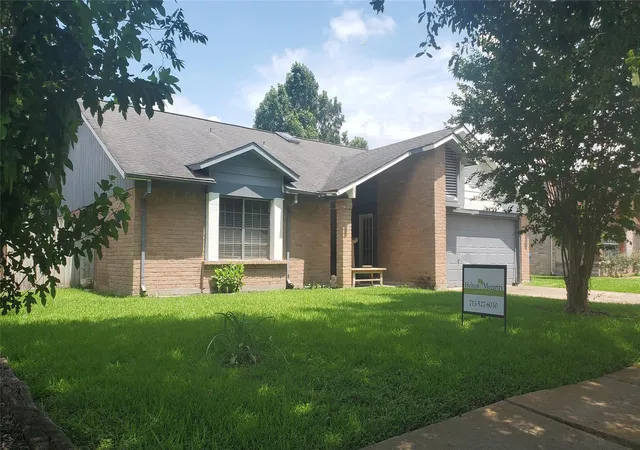 Photo 1 of Single family home for sale at 7131 Camino Verde Dr, Houston, TX 77083 | MLS# 85717860 | Listing updated on 2026-06-24