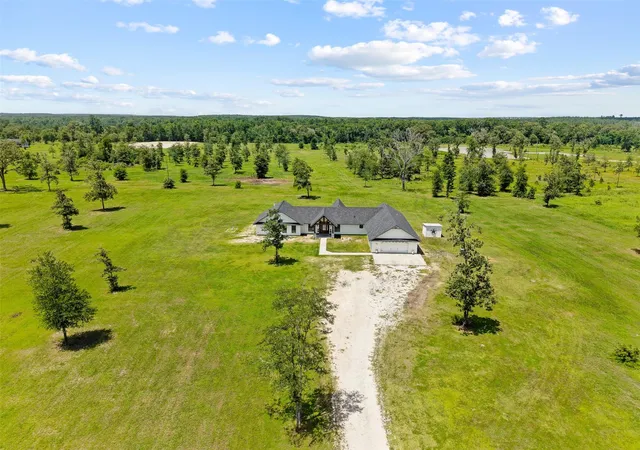 4th image of 565 Brushy Creek Dr, Onalaska, TX 77360 | MLS# 18643653