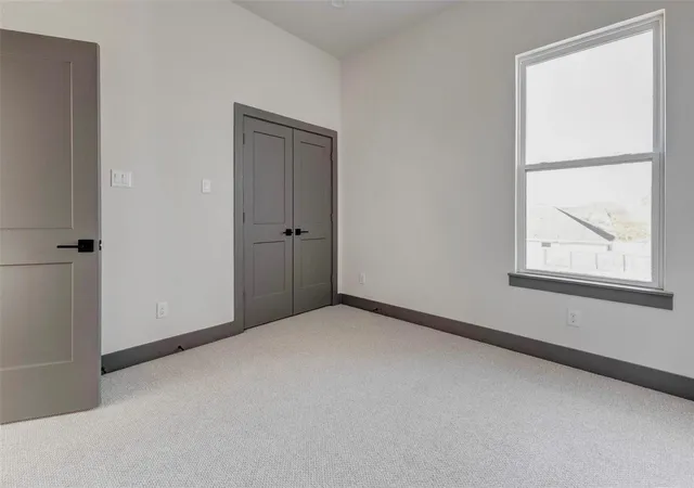 5th image of 4803 Paula St, Houston, TX 77033
