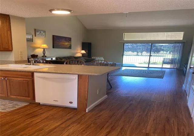 Photo 2 of Condo for sale at 8435 Sands Point Dr, Houston, TX 77036 | MLS# 92613655 | Listing updated on 2026-01-17
