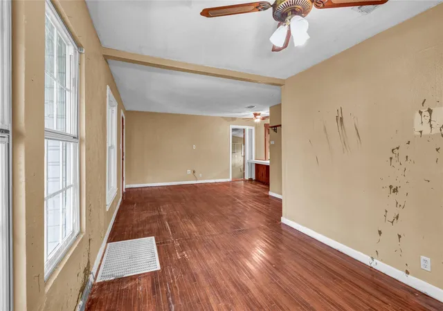4th image of 519 Magnolia Street, Lake Jackson, TX 77566 | MLS# 82110203
