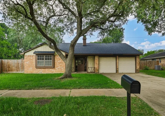2nd image of 5006 Whispering Falls Dr, Houston, TX 77084 | MLS# 87603485