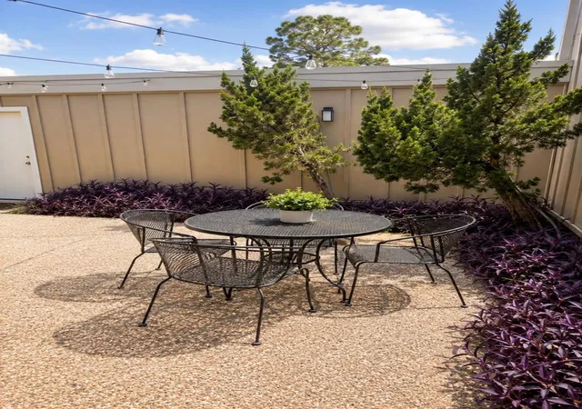 9th image of 12033 Bob White Dr, Houston, TX 77035 | MLS# 33645722