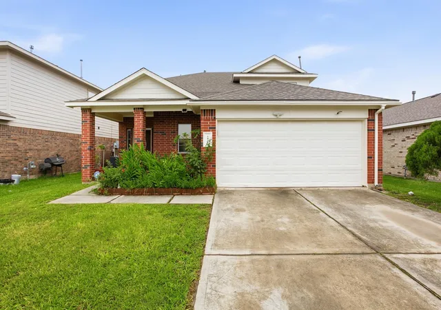 Photo 1 of Single family home for sale at 2438 Gwenfair Dr, Spring, TX 77373 | MLS# 46240508 | Listing updated on 2026-07-01