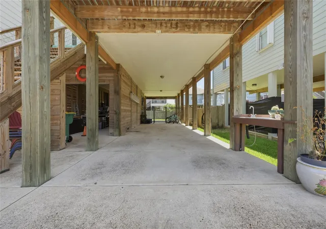 Photo 3 of Sale Pending at 2116 Menard Ave, Seabrook, TX 77586 | MLS# 16122475 | Listing updated on 2026-08-28