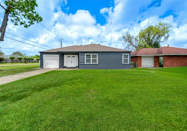 Photo 1 of Single family home for sale at 7318 Hummingbird Ln, Texas City, TX 77591 | MLS# 70702916 | Listing updated on 2026-07-14