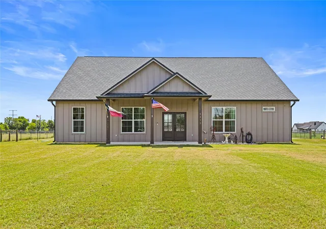 Homes for sale in Iola, TX | 5213 County Road 127, Iola, TX 77861 | MLS# 19077994