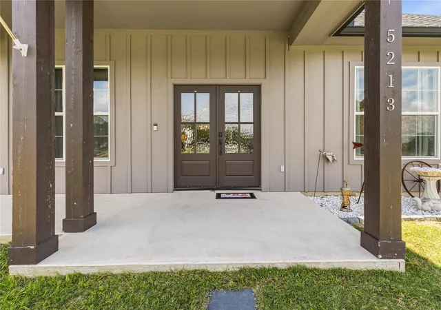 Homes for sale in Iola, TX | 5213 County Road 127, Iola, TX 77861 | MLS# 19077994