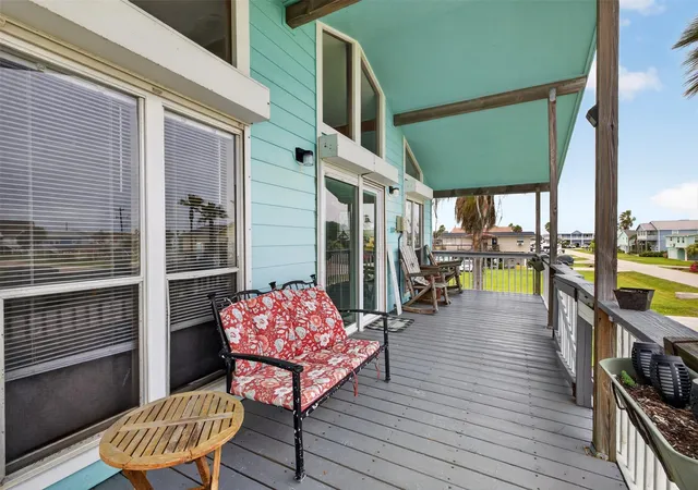 Photo 2 of Single family home for sale at 4026 Kent Dr, Galveston, TX 77554 | MLS# 72169063 | Listing updated on 2026-08-23