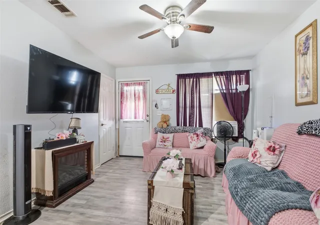 Photo 3 of Single family home for sale at 4314 Avenue T, Santa Fe, TX 77510 | MLS# 48853750 | Listing updated on 2026-08-31