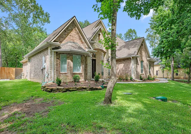 Homes for sale in Montgomery, TX | 11357 Lake Oak Dr, Montgomery, TX 77356 | MLS# 11033448