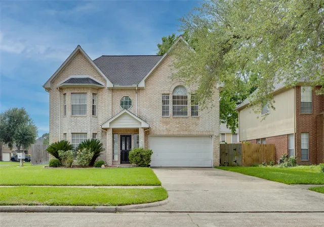 2nd image of 303 Welford Ln, Highlands, TX 77562 | MLS# 12505302