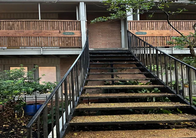3rd image of 3938 W Alabama St, Houston, TX 77027
