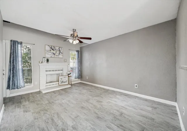 3rd image of 10501 South Dr #323, Houston, TX 77099 | MLS# 48957027