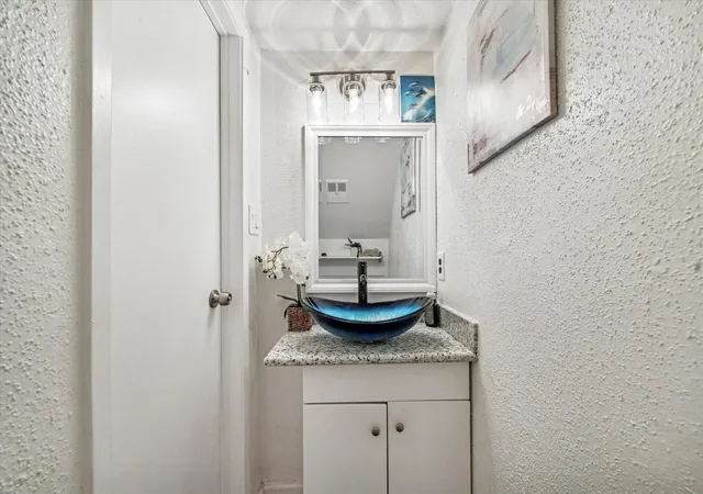 5th image of 10501 South Dr #323, Houston, TX 77099 | MLS# 48957027
