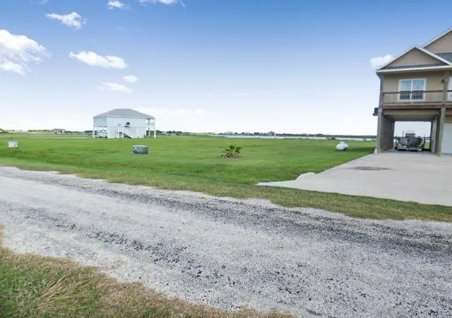 Photo 3 of Land for sale at Tbd Bay Dr, Palacios, TX 77465 | MLS# 28749649 | Listing updated on 2025-11-17