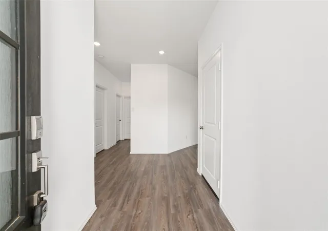 Photo 3 of Single family home for sale at 7410 Hillside Arbor Dr, Katy, TX 77493 | MLS# 9251438 | Listing updated on 2026-08-18