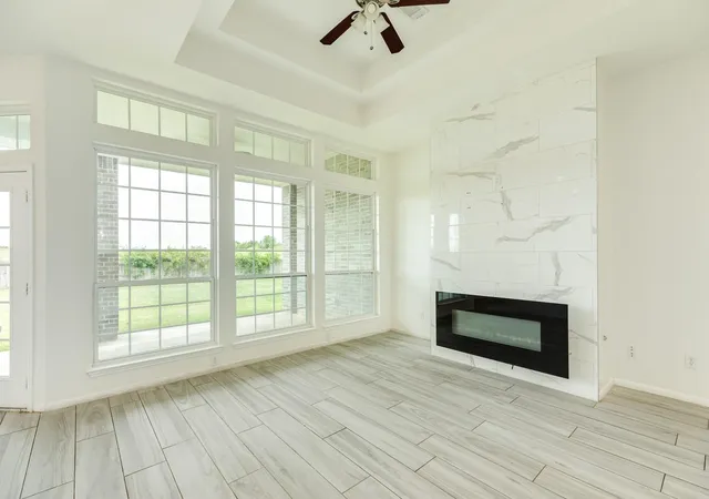 Photo 4 of Single family home for sale at 2040 Twin Lakes Blvd, West Columbia, TX 77486 | MLS# 40721796 | Listing updated on 2026-09-11