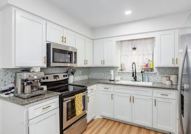 Photo 2 of Single family home for sale at 401 Linn St, Huntington, TX 75949 | MLS# 65627795 | Listing updated on 2026-07-28