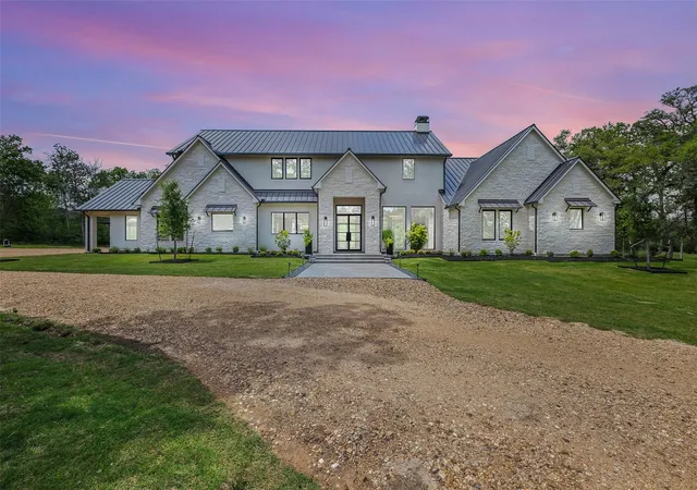 Homes for sale in Round Top, TX | 770 S Weyand Rd, Round Top, TX 78954 | MLS# 42787761