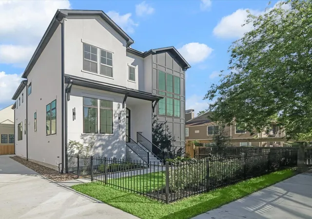 1st image of 613 Wendel St, Houston, TX 77009 | MLS# 6296220