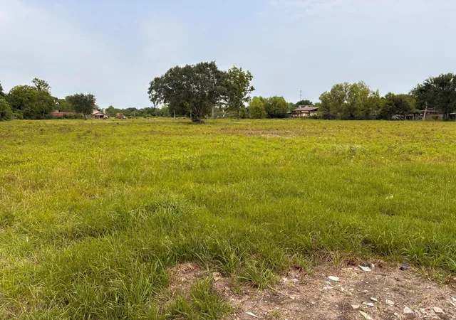 4th image of 2933 Indiana St, Fresno, TX 77545 | MLS# 82516357