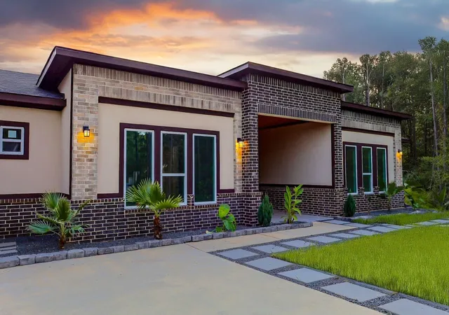 Photo 2 of Single family home for sale at 7522 Saddle Blanket Dr, Waller, TX 77484 | MLS# 21242302 | Listing updated on 2026-08-29