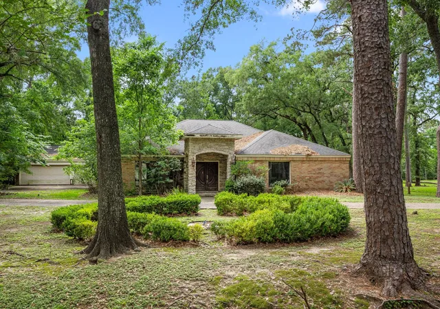 2nd image of 417 Rancho Bauer Dr, Houston, TX 77079 | MLS# 80277752