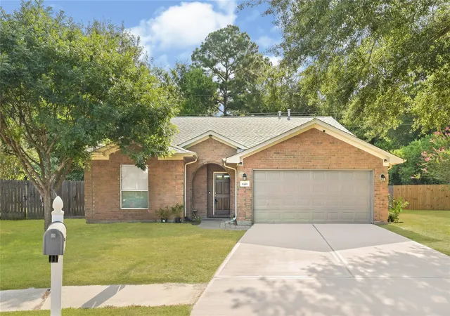 Photo 2 of Single family home for sale at 9439 Crystal Cove Cir, Houston, TX 77070 | MLS# 74363556 | Listing updated on 2026-09-01