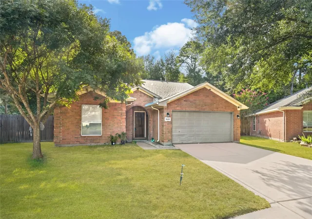 Photo 3 of Single family home for sale at 9439 Crystal Cove Cir, Houston, TX 77070 | MLS# 74363556 | Listing updated on 2026-09-01