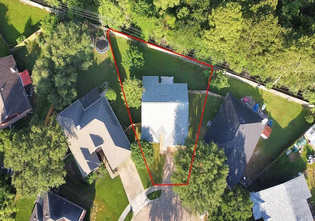 Photo 3 of Single family home for sale at 9439 Crystal Cove Cir, Houston, TX 77070 | MLS# 74363556 | Listing updated on 2026-09-01