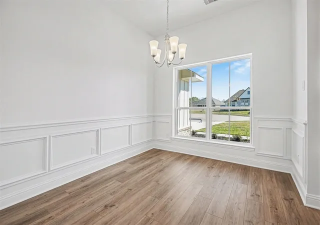 Photo 1 of Single family home for sale at 8 Keystone Ct, Angleton, TX 77515 | MLS# 52497964 | Listing updated on 2026-09-23
