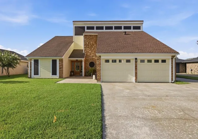 1st image of 309 Nugent Dr, Port Neches, TX 77651 | MLS# 92377372