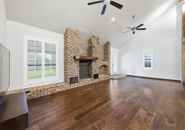 5th image of 309 Nugent Dr, Port Neches, TX 77651 | MLS# 92377372