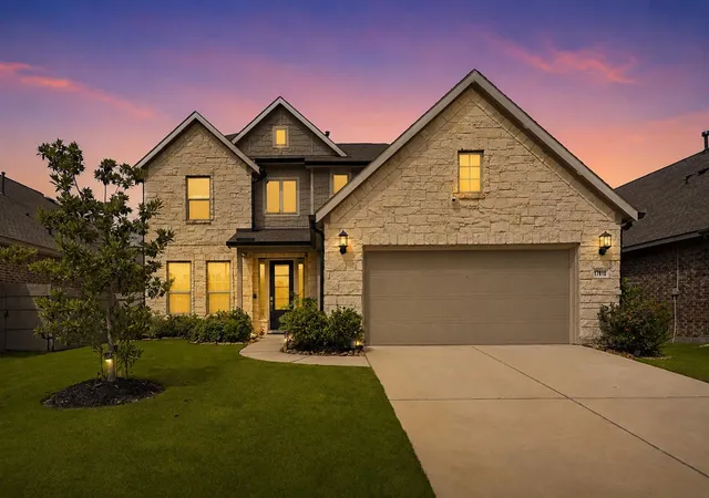 Photo 3 of Single family home for sale at 17810 Mcclary Cardinal Dr, Conroe, TX 77302 | MLS# 62123276 | Listing updated on 2026-09-19