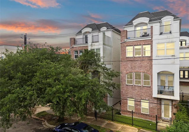 1st image of 4120 Driscoll St, Houston, TX 77098 | MLS# 59414812