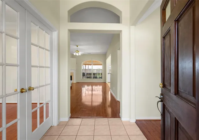4th image of 5407 Summer Oak Dr, Pasadena, TX 77505 | MLS# 12805687