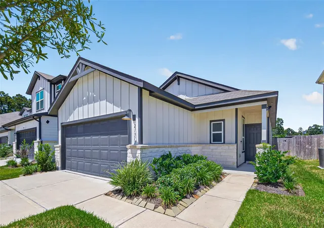 Photo 3 of Single family home for sale at 21313 Rising Fawn Rd, Porter, TX 77365 | MLS# 42217748 | Listing updated on 2026-08-26