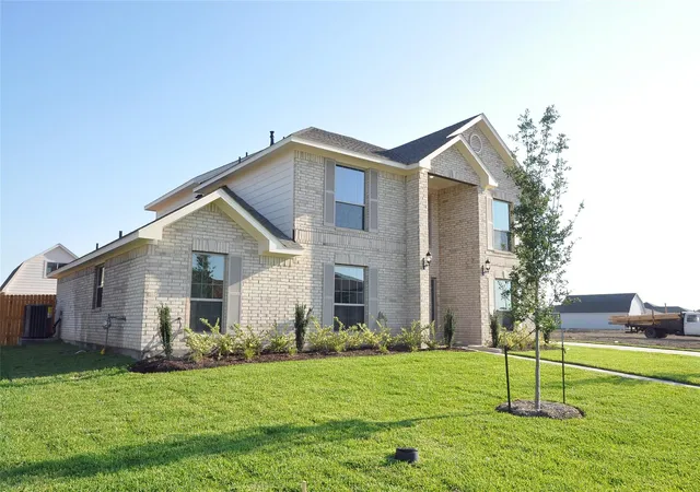 Photo 3 of Single family home for sale at 2213 Ensenada Dr, League City, TX 77539 | MLS# 18761066 | Listing updated on 2026-08-17