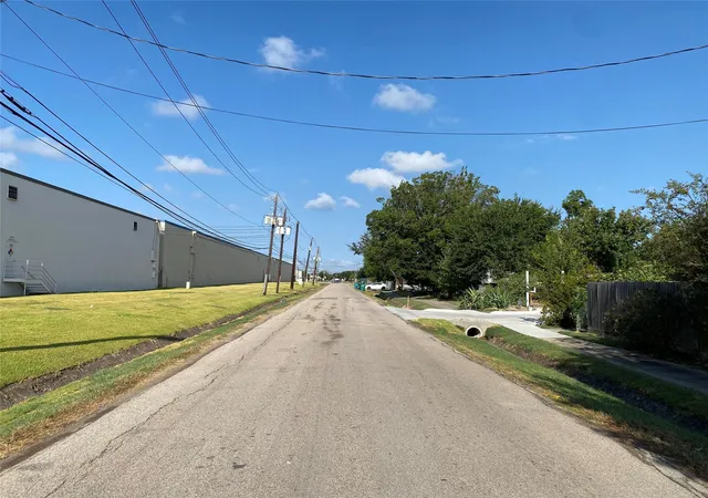 Photo 3 of Land for sale at 0 Antelope Dr, Houston, TX 77063 | MLS# 39398250 | Listing updated on 2026-08-28
